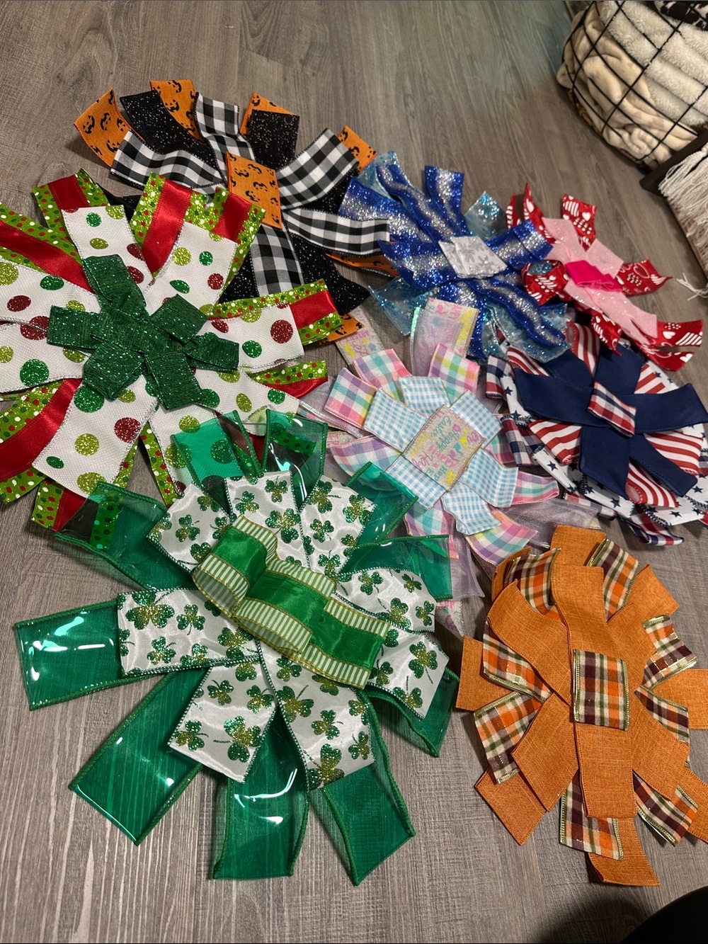 Assorted Holiday Decorative Ribbon Bow Set for front door- Multi-Color
